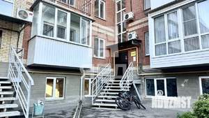 6-к квартира, вторичка, 302м2, 1/3 этаж