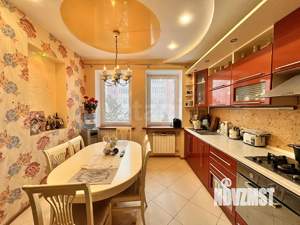 5-к квартира, вторичка, 150м2, 3/3 этаж