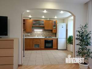 4-к квартира, вторичка, 106м2, 4/9 этаж
