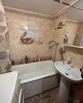 4-к квартира, вторичка, 76м2, 3/5 этаж