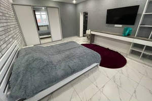 3-к квартира, вторичка, 104м2, 1/3 этаж