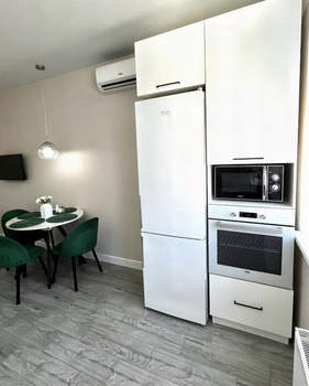 2-к квартира, вторичка, 70м2, 9/10 этаж