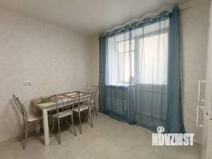 2-к квартира, вторичка, 56м2, 1/10 этаж
