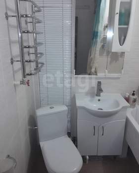 3-к квартира, вторичка, 63м2, 4/5 этаж