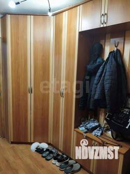 4-к квартира, вторичка, 61м2, 3/5 этаж