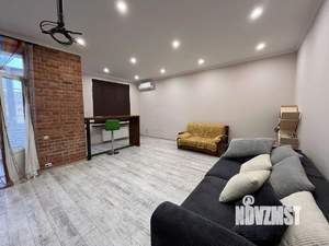 2-к квартира, вторичка, 65м2, 2/4 этаж