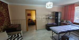 2-к квартира, вторичка, 44м2, 1/4 этаж