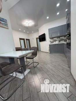 2-к квартира, вторичка, 65м2, 1/3 этаж