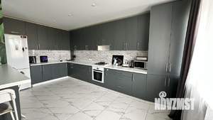3-к квартира, вторичка, 107м2, 1/3 этаж