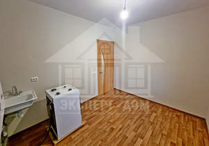 2-к квартира, вторичка, 54м2, 1/3 этаж