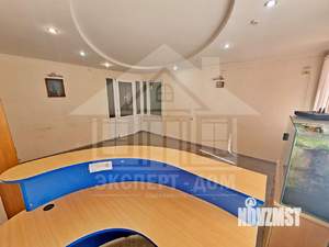 4-к квартира, вторичка, 105м2, 1/9 этаж