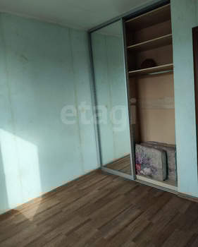 3-к квартира, вторичка, 58м2, 5/5 этаж