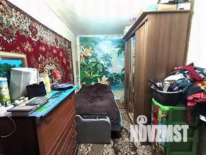 3-к квартира, вторичка, 54м2, 1/4 этаж