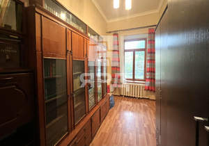 4-к квартира, вторичка, 68м2, 1/1 этаж