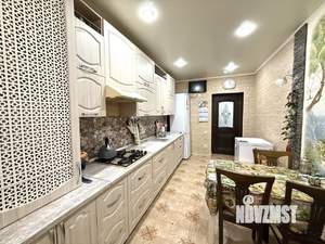 2-к квартира, вторичка, 64м2, 1/3 этаж