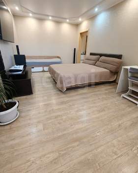 1-к квартира, вторичка, 42м2, 3/3 этаж