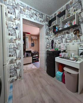 2-к квартира, вторичка, 45м2, 1/1 этаж