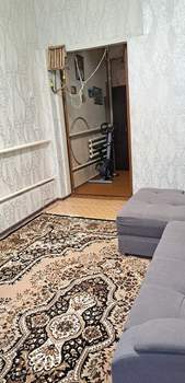 4-к квартира, вторичка, 72м2, 1/1 этаж