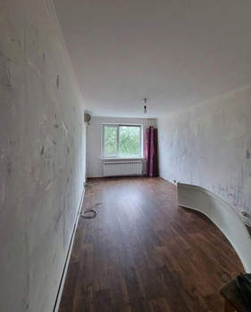 3-к квартира, вторичка, 63м2, 3/5 этаж