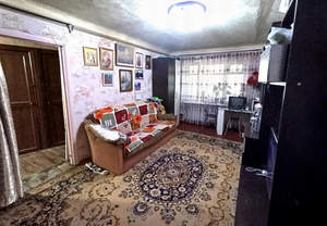 3-к квартира, вторичка, 54м2, 1/4 этаж