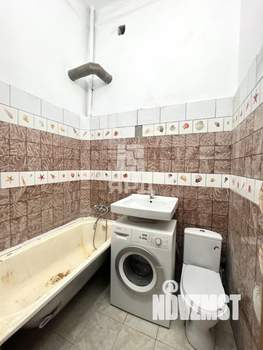 4-к квартира, вторичка, 68м2, 1/1 этаж