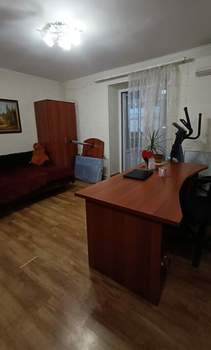 3-к квартира, вторичка, 56м2, 1/2 этаж