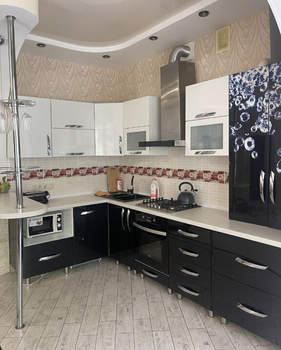 3-к квартира, вторичка, 78м2, 1/3 этаж