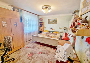 3-к квартира, вторичка, 85м2, 1/1 этаж