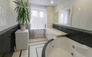 4-к квартира, вторичка, 106м2, 4/9 этаж