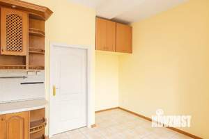 3-к квартира, вторичка, 90м2, 2/4 этаж