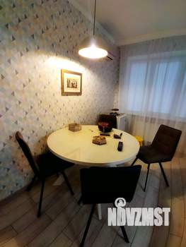 2-к квартира, вторичка, 56м2, 1/3 этаж