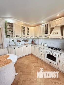 2-к квартира, вторичка, 64м2, 1/3 этаж