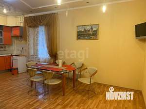 4-к квартира, вторичка, 128м2, 1/3 этаж