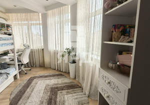 2-к квартира, вторичка, 78м2, 4/5 этаж