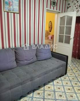 4-к квартира, вторичка, 65м2, 1/1 этаж