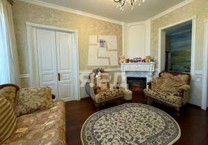3-к квартира, вторичка, 72м2, 2/2 этаж