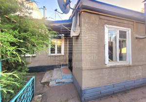 3-к квартира, вторичка, 65м2, 1/1 этаж