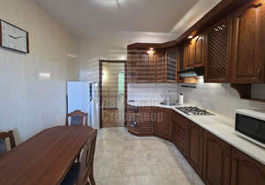 3-к квартира, вторичка, 74м2, 2/5 этаж