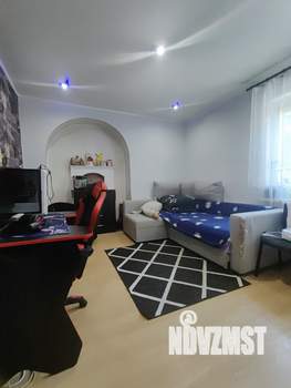 4-к квартира, вторичка, 103м2, 1/2 этаж