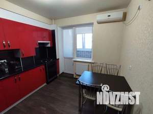 2-к квартира, вторичка, 54м2, 1/3 этаж