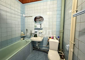 2-к квартира, вторичка, 44м2, 1/9 этаж