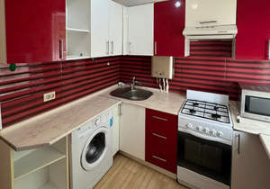 2-к квартира, вторичка, 42м2, 1/5 этаж