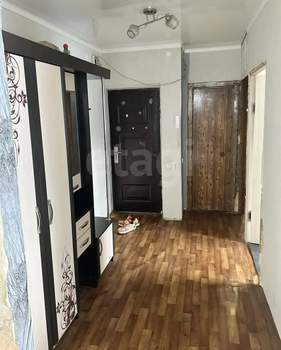 4-к квартира, вторичка, 61м2, 5/5 этаж