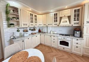 2-к квартира, вторичка, 64м2, 1/3 этаж