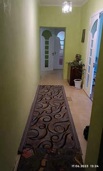 2-к квартира, вторичка, 71м2, 1/5 этаж