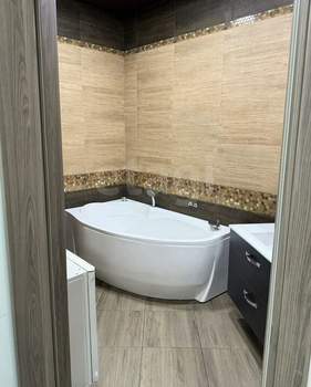 2-к квартира, вторичка, 65м2, 1/3 этаж