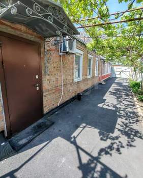 2-к квартира, вторичка, 44м2, 1/1 этаж