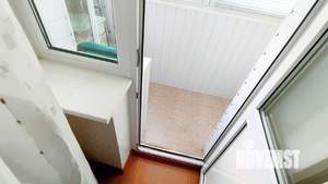 4-к квартира, вторичка, 65м2, 9/9 этаж