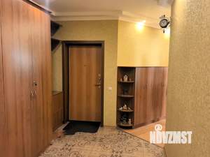 2-к квартира, вторичка, 57м2, 1/3 этаж