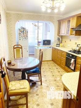 3-к квартира, вторичка, 72м2, 4/10 этаж